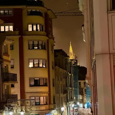 Balcon Del Rosal Οβιέδο