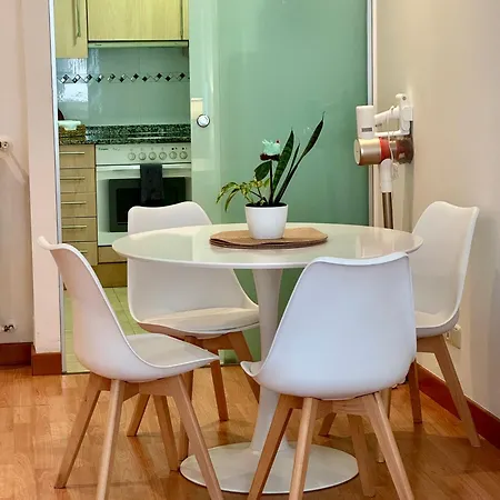 Balcon Del Rosal Οβιέδο